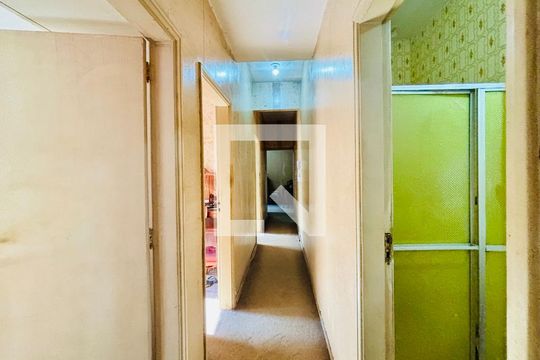 Corredor de casa de condomínio à venda com 3 quartos, 85m² em Botafogo, Rio de Janeiro