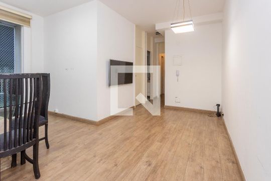 Apartamento para alugar com 2 quartos, 65m² em Cidade Ademar, São Paulo