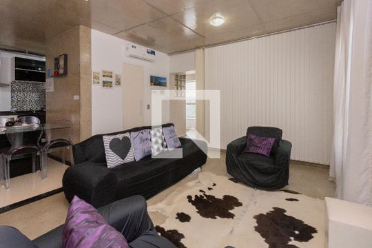 Sala de apartamento para alugar com 1 quarto, 74m² em Usina Piratininga, São Paulo
