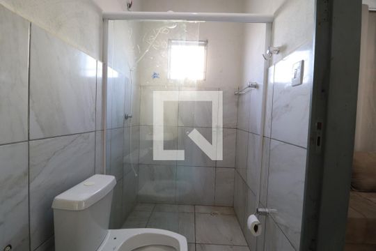 Banheiro Social de casa para alugar com 2 quartos, 52m² em Cazeca, Uberlândia