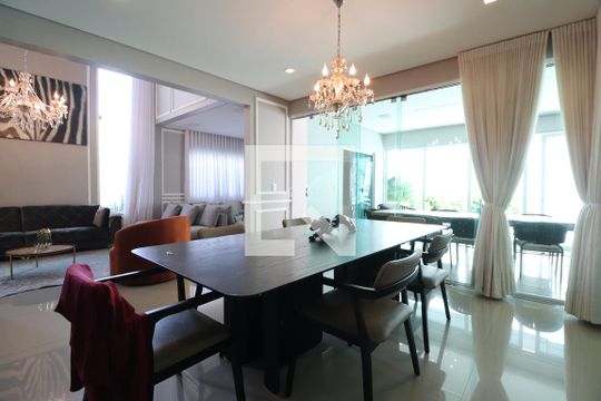 Sala de Jantar de casa de condomínio para alugar com 3 quartos, 350m² em Nova Uberlândia, Uberlândia