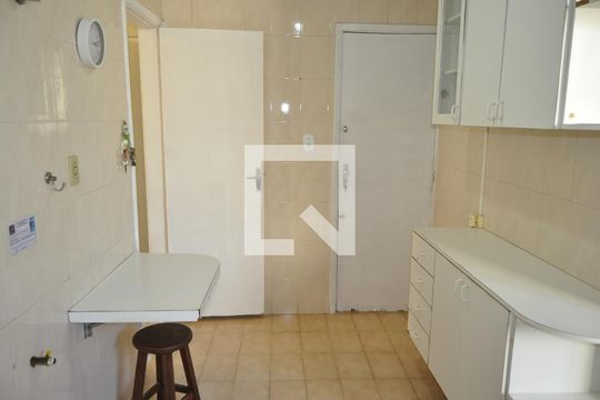 Cozinha de apartamento para alugar com 3 quartos, 68m² em Engenho de Dentro, Rio de Janeiro
