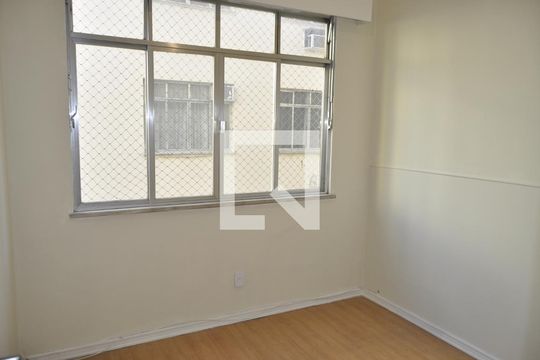 Quarto de apartamento para alugar com 3 quartos, 68m² em Engenho de Dentro, Rio de Janeiro