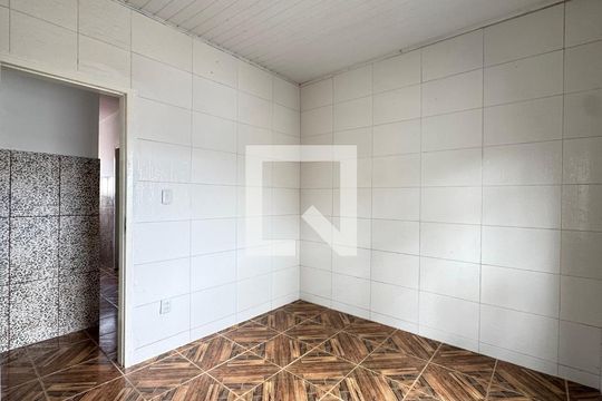 Quarto  de kitnet/studio para alugar com 1 quarto, 48m² em Mussurunga, Salvador