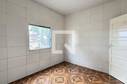 Quarto  de kitnet/studio para alugar com 1 quarto, 48m² em Mussurunga, Salvador
