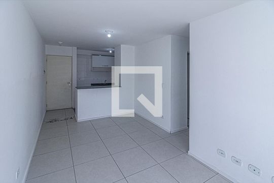 sala_4 de casa de condomínio à venda com 3 quartos, 59m² em Taboão, São Paulo