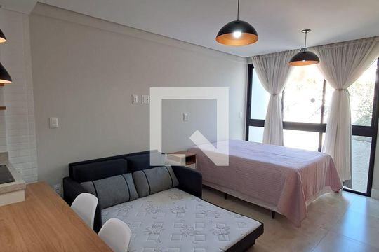 Quarto de apartamento para alugar com 1 quarto, 31m² em Cacupé, Florianópolis