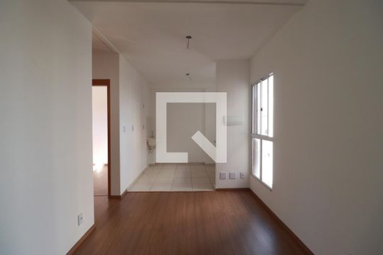 Sala de apartamento para alugar com 2 quartos, 43m² em Subsetor Norte - 10 (n-10), Ribeirão Preto