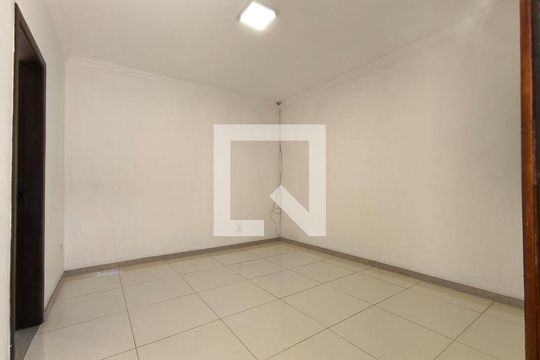 Casa à venda com 3 quartos, 360m² em Mariano de Abreu, Belo Horizonte