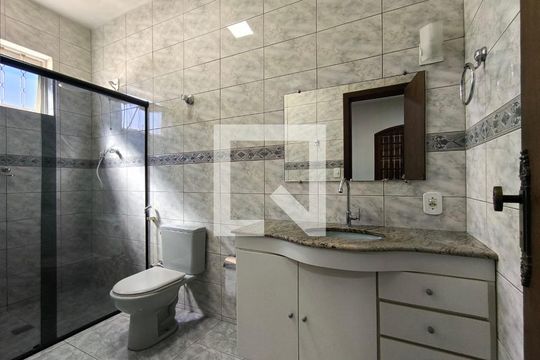 Casa à venda com 3 quartos, 360m² em Mariano de Abreu, Belo Horizonte