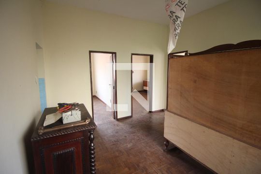 Sala de casa para alugar com 4 quartos, 180m² em Santa Helena, Belo Horizonte