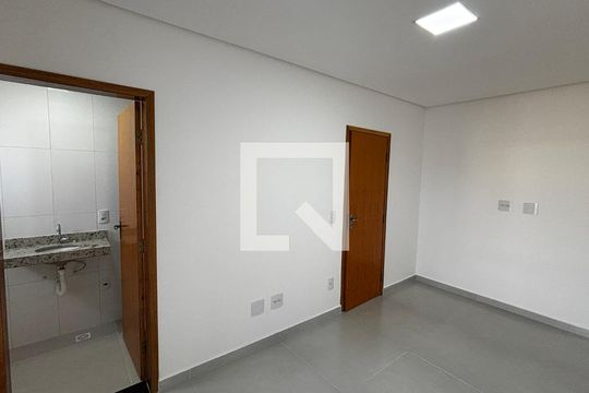 Suite de apartamento à venda com 2 quartos, 69m² em Vila Metalúrgica, Santo André