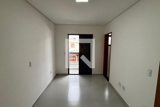 Suite de apartamento à venda com 2 quartos, 69m² em Vila Metalúrgica, Santo André