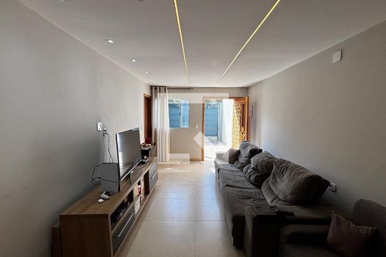 Sala de casa à venda com 3 quartos, 120m² em Parque das Nações, Santo André