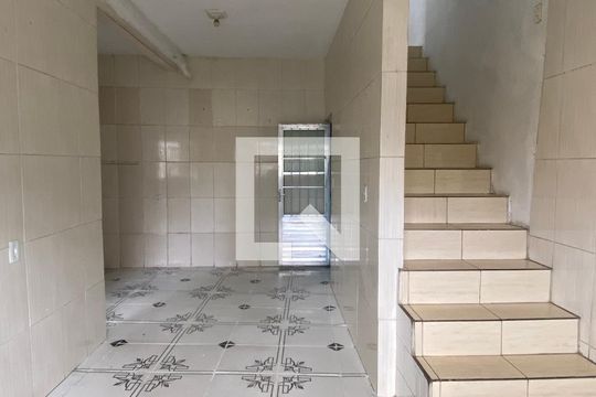 Sala de casa para alugar com 3 quartos, 120m² em Jardim Munhoz Junior, Osasco