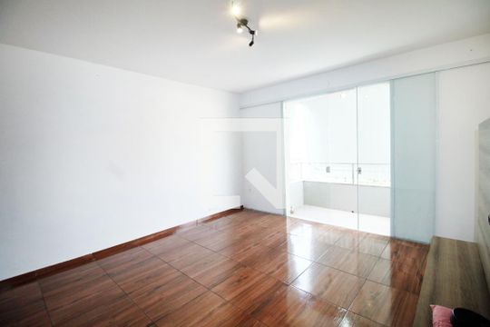Sala de apartamento à venda com 2 quartos, 85m² em Vista Alegre, Rio de Janeiro