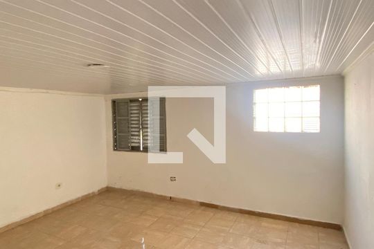 Sala 2 de casa para alugar com 2 quartos, 80m² em Vila Yara, Osasco