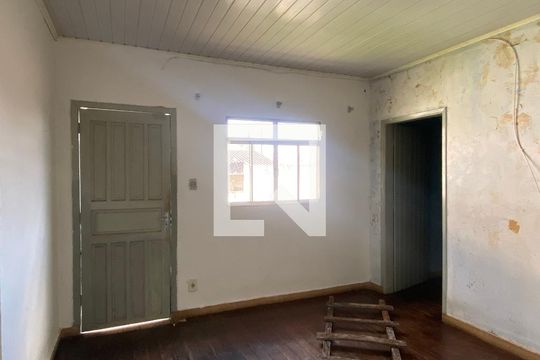 Sala de casa para alugar com 2 quartos, 80m² em Vila Yara, Osasco