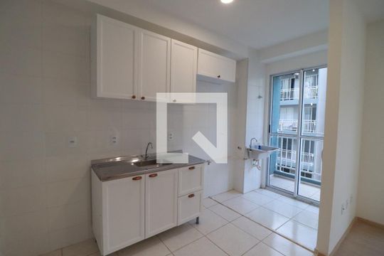 Cozinha  de apartamento para alugar com 2 quartos, 48m² em Maubisa, Ribeirão Preto