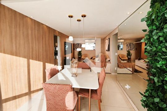 Sala de jantar de apartamento para alugar com 3 quartos, 96m² em Setor Coimbra, Goiânia