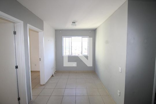 Sala de apartamento à venda com 2 quartos, 52m² em Jardim Guaianazes, São Paulo