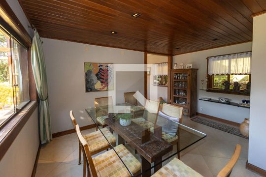 Sala de Jantar de casa de condomínio à venda com 4 quartos, 400m² em Vila D’el Rey, Nova Lima