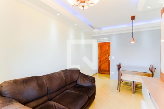 Sala de apartamento para alugar com 3 quartos, 66m² em Gopouva, Guarulhos