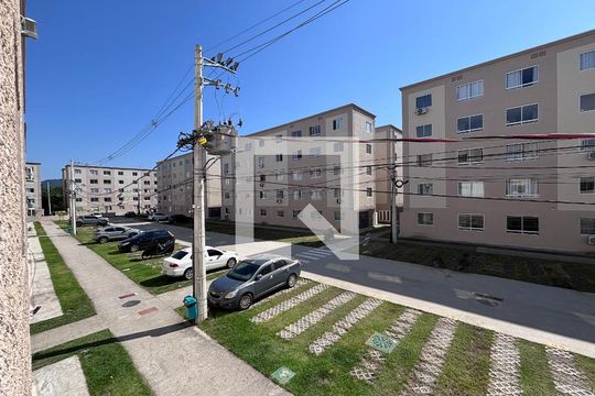 Sala de apartamento para alugar com 2 quartos, 45m² em Vargem Pequena, Rio de Janeiro
