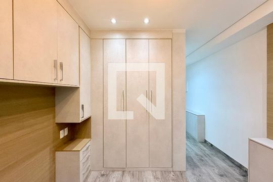 Quarto de apartamento à venda com 1 quarto, 47m² em Santo Amaro, São Paulo
