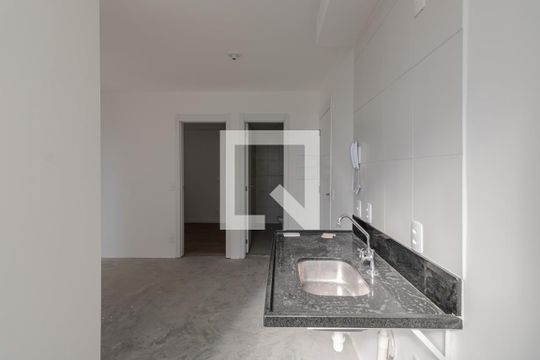 Cozinha e Área de Serviço de kitnet/studio à venda com 2 quartos, 39m² em Vila Olímpia, São Paulo