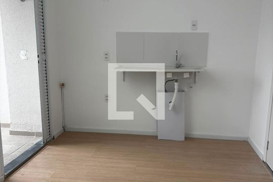 Cozinha de apartamento à venda com 1 quarto, 77m² em Santo Amaro, São Paulo