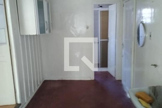Cozinha e Área de Serviço de casa à venda com 4 quartos, 128m² em Parolin, Curitiba