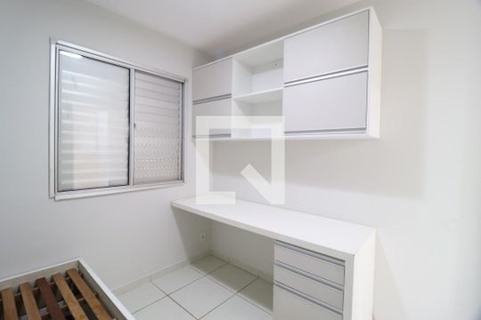 Quarto 1 de apartamento para alugar com 2 quartos, 49m² em Chácaras Tubalina E Quartel, Uberlândia