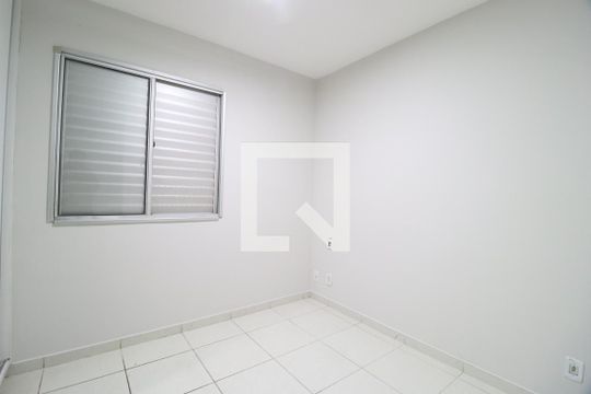 Quarto 2 de apartamento para alugar com 2 quartos, 49m² em Chácaras Tubalina E Quartel, Uberlândia
