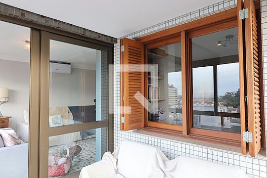 Apartamento à venda com 3 quartos, 118m² em Jardim Itu, Porto Alegre