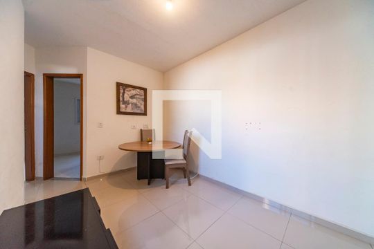 Sala de apartamento à venda com 2 quartos, 80m² em Vila Guarani, Santo André