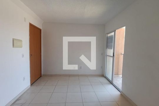 Sala de apartamento para alugar com 2 quartos, 46m² em Santa Amélia, Belford Roxo