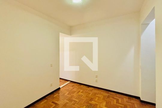 Apartamento para alugar com 2 quartos, 62m² em Copacabana, Rio de Janeiro