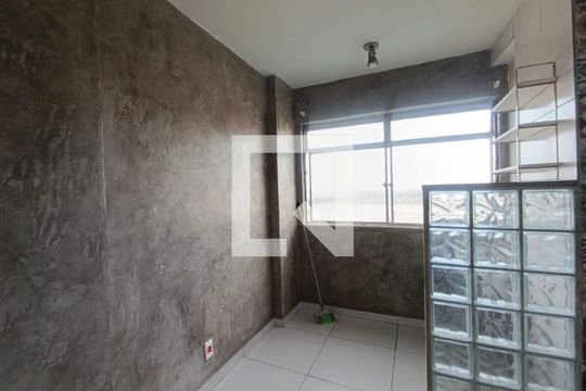 Cozinha e Área de Serviço de apartamento para alugar com 2 quartos, 65m² em Comendador Soares, Nova Iguaçu