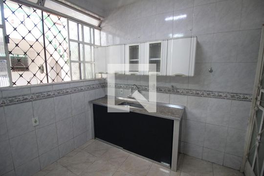 Cozinha de casa para alugar com 2 quartos, 280m² em Milionários, Belo Horizonte