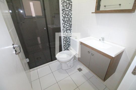 Banheiro de apartamento para alugar com 3 quartos, 80m² em Parque Industrial, São José dos Campos
