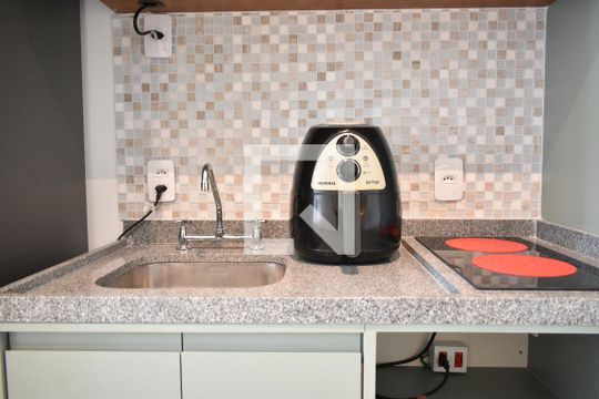 Studio de kitnet/studio para alugar com 0 quarto, 23m² em Vila da Saúde, São Paulo