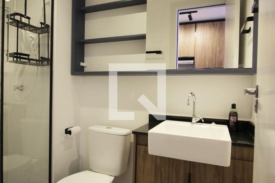 Banheiro de kitnet/studio à venda com 1 quarto, 25m² em Vila Olímpia, São Paulo