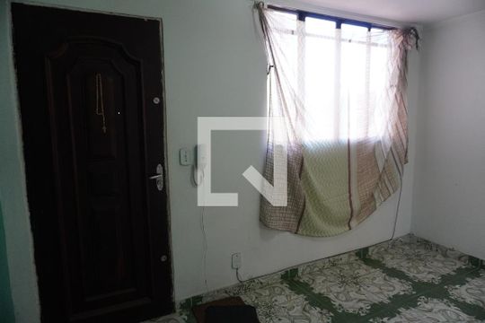 Sala de apartamento para alugar com 2 quartos, 48m² em Jardim Santa Etelvina, São Paulo