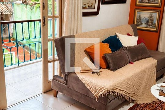 Quarto de casa de condomínio à venda com 3 quartos, 353m² em Itanhangá, Rio de Janeiro