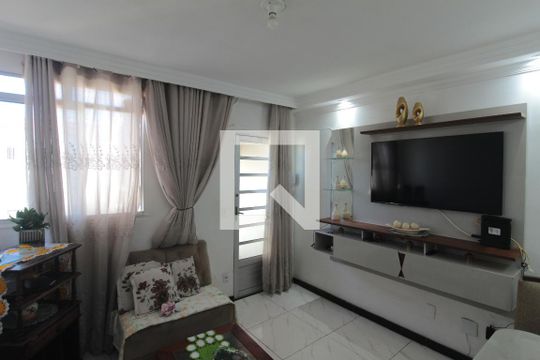 Apartamento à venda com 2 quartos, 46m² em Vila Cloris, Belo Horizonte