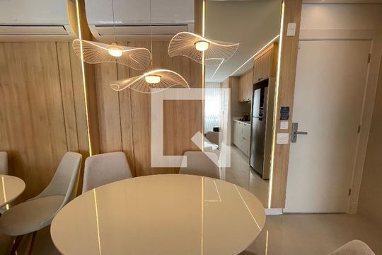 Sala de apartamento para alugar com 2 quartos, 45m² em Butantã, São Paulo