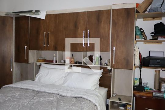 Quarto de casa para alugar com 1 quarto, 55m² em Vila California, São Paulo