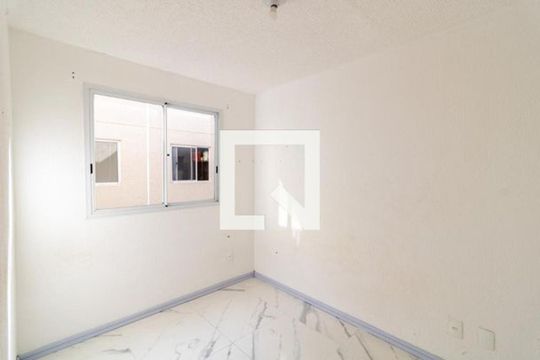 Quarto de apartamento para alugar com 2 quartos, 44m² em Campo Novo, Porto Alegre