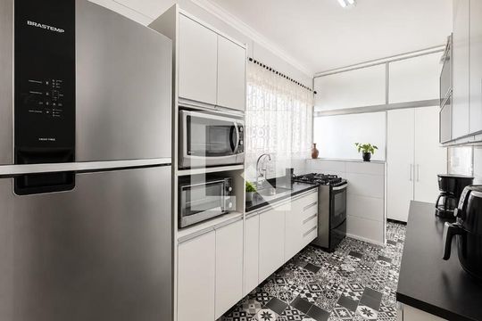 Cozinha de apartamento à venda com 2 quartos, 65m² em Vila Yara, Osasco
